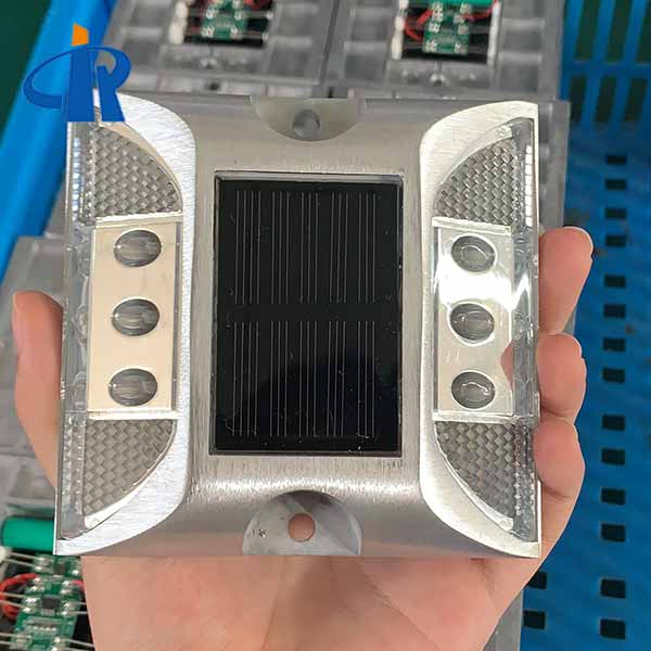 Green Led Solar Studs Company In Singapore